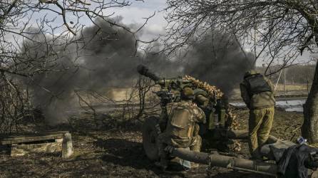 Los militares ucranianos se niegan a abandonar Bajmut pese al cerco de las tropas rusas.