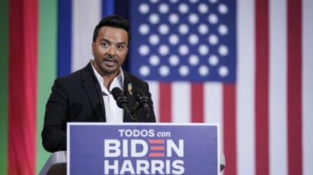 Luis Fonsi pide el voto latino para Biden, rival de Trump en las elecciones del 3 de noviembre./AFP.