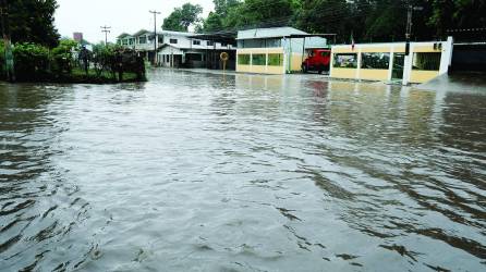 Expectación por niveles de los ríos Ulúa y Chamelecón