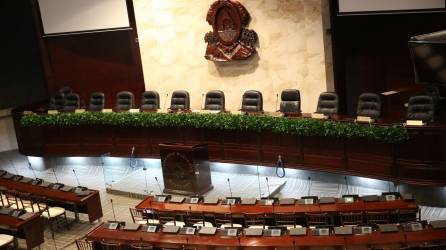 A escasos ocho días de la primera sesión preparatoria del Congreso Nacional no hay consensos entre las bancadas.