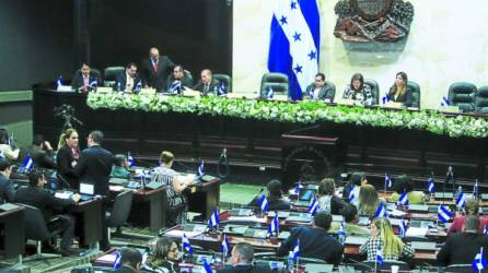 Los diputados tuvieron posiciones encontradas en torno al proyecto para fomentar el turismo.