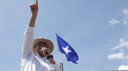 En las últimas horas, el diputado Tomás Zambrano, jefe de bancada del Partido Nacional en Honduras, se pronunció sobre el juicio al exmandatario hondureño Juan Orlando Hernández, destacando que Estados Unidos está juzgando al individuo y no a la agrupación política a la que pertenece.