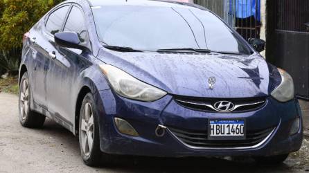 Vehículo en el que trabajaba como taxista Jorge Alberto Ochoa.