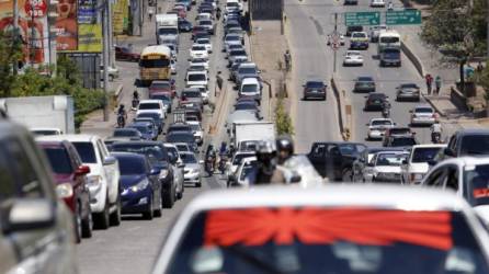 ESPERANZA. Miles de propietarios de vehículos de todo el país están esperando la amnistía.