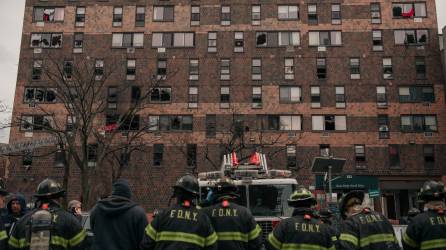 La mayoría de residentes del edificio siniestrado son inmigrantes africanos y centroamericanos.