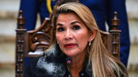 Tras las violentas protestas en La Paz, Jeanine Añez anunció que convocará a elecciones este miércoles./AFP.