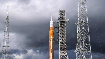 El lanzamiento del nuevo cohete de la NASA a la Luna, ya fue abortado dos veces por problemas técnicos.