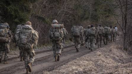 Cientos de soldados estadounidenses se encuentran estacionados en Polonia tras la invasión rusa a Ucrania.