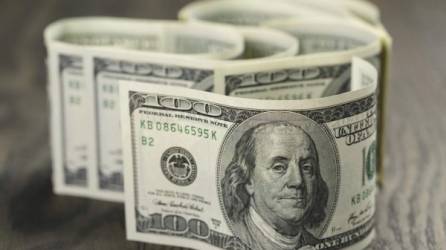 El dólar cierra una semana con pocos avences, varios retrocesos y mucha estabilidad.