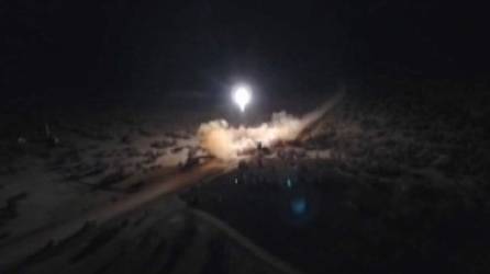 TOPSHOT - An image grab from footage obtained from the state-run Iran Press news agency on January 8, 2020 allegedly shows rockets launched from the Islamic republic against the US military base in Ein-al Asad in Iraq the prevous night. - Iran fired a volley of missiles late on January 7, 2020 at Iraqi bases housing US and foreign troops in Iraq, the Islamic republic's first act in its promised revenge for the US killing of a top Iranian general. Launched for the first time by government forces inside Iran instead of by proxy, the attack marked a new turn in the intensifying confrontation between Washington and Tehran and sent world oil prices soaring. (Photo by - / IRAN PRESS / AFP) / RESTRICTED TO EDITORIAL USE - MANDATORY CREDIT - AFP PHOTO / HO / IRAN PRESS NO MARKETING NO ADVERTISING CAMPAIGNS - DISTRIBUTED AS A SERVICE TO CLIENTS FROM ALTERNATIVE SOURCES, AFP IS NOT RESPONSIBLE FOR ANY DIGITAL ALTERATIONS TO THE PICTURE'S EDITORIAL CONTENT, DATE AND LOCATION WHICH CANNOT BE INDEPENDENTLY VERIFIED - NO RESALE - NO ACCESS ISRAEL MEDIA/PERSIAN LANGUAGE TV STATIONS/ OUTSIDE IRAN/ STRICTLY NI ACCESS BBC PERSIAN/ VOA PERSIAN/ MANOTO-1 TV/ IRAN INTERNATIONAL /