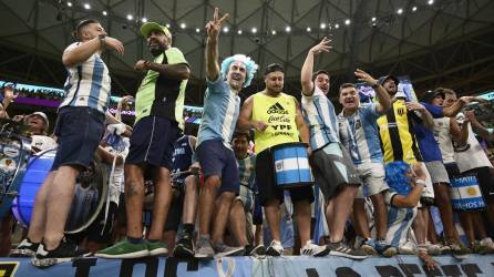 Video: Así celebraron hinchas argentinos la eliminación de Brasil