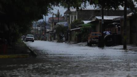 En la zona norte y oriente de Honduras se registran lluvias, según los pronósticos del Copeco.