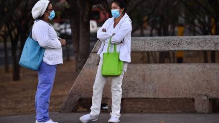 La representante de la Organización Panamericana de la Salud y la Organización Mundial de la Salud (OPS/OMS), Piedad Huerta, dijo que la pandemia ha afectado al mundo de “manera catastrófica”.