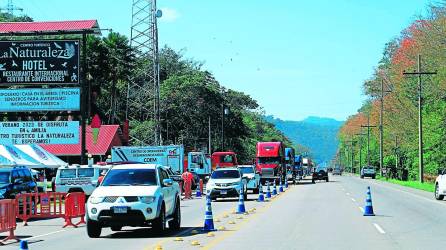 Desde ayer comenzaron los operativos en las carreteras del país. Fotos: Melvin Cubas.