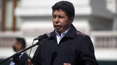 Pedro Castillo es investigado por la fiscalía peruana por supuesta corrupción.