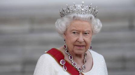 El reinado de Isabel II, que cumplió el pasado junio 70 años en el trono, ha estado marcado por grandes momentos que mostraron la capacidad de la soberana británica para mantener a flote la monarquía.