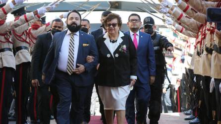 Esta mañana se abrió la segunda legislatura del Congreso Nacional de Honduras (2022-2026) con la presencia de diplomáticos, funcionarios del Gobierno Central y miembros de las bancadas del Poder Legislativo, en la víspera de la elección de la nueva Corte Suprema de Justicia.