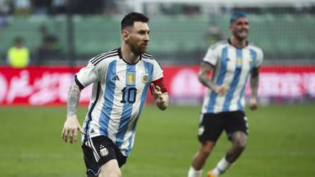 Lionel Messi durante el amistoso que disputaron los argentinos contra los australianos.