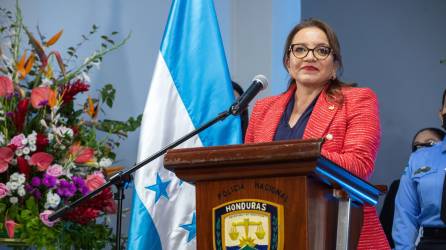 La presidenta Xiomara Castro en la Policía Nacional | Fotografía de archivo