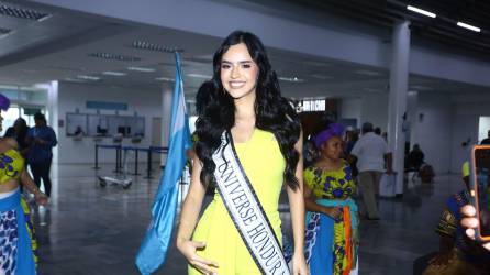 La bella<u><a rel=nofollow href=https://www.laprensa.hn/fotogalerias/farandula/honduras-espectaculos-duena-miss-universo-destaca-miss-honduras-zu-clemente-MC16052619#image-1> Zuheilyn Clemente,</a></u> actual<b> Miss Honduras Universo,</b> emprendió este jueves, 02 de noviembre, su viaje a San Salvador para alinear detalles previo a la competencia del certamen de belleza más importante del mundo.