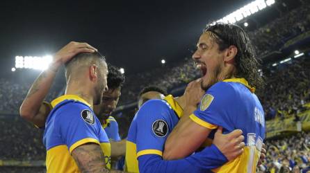 Édinson Cavani hizo su debut con el Boca Juniors en la Copa Libertadores.