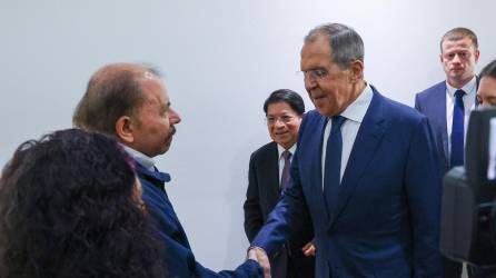 Ortega recibió ayer en Managua al canciller ruso Serguéi Lavrov.