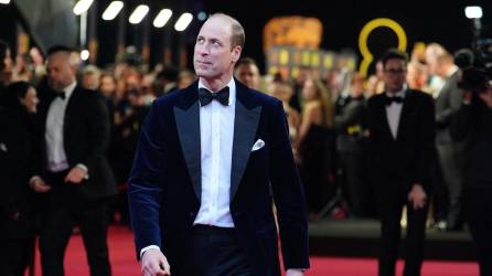 William, príncipe de Gales, presidente de los Bafta, llega para asistir a los premios BAFTA de cine de la Academia Británica en el Royal Festival Hall, Southbank Centre, en Londres, este domingo.