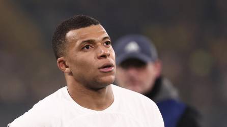 Mbappé tendrá la posibilidad de negociar con cualquier equipo en enero, ya que su contrato con el PSG<b><a href=https://www.laprensa.hn/deportes/psg-mbappe-champions-league-octavos-final-liga-campeones-europa-OA16612480> </a></b>culmina en junio del 2024.