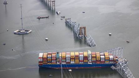 El carguero Dali se estrelló contra un puente en el Puerto de Baltimore tras presentar problemas de propulsión.