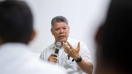 Fotografía muestra al abogado Omar Menjívar, vicealcalde de San Pedro Sula y dirigente del partido Libertad y Refundación (Libre).