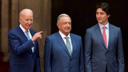 Biden, López Obrador y Trudeau se reunieron hoy en el Palacio presidencial de México para iniciar la cumbre de América del Norte.