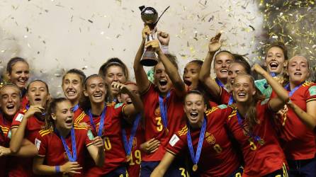 Las españolas ganaron por primera vez en esta categoría en su historia.