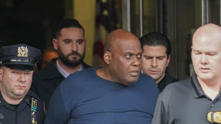 La defensa de Frank James pidió una evaluación psiquiátrica del acusado por el tiroteo en el metro de Nueva York.