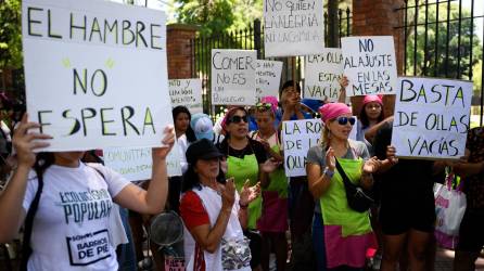 Las protestas contra las reformas de Milei se intensifican en Argentina.