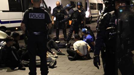 Las protestas se agravan en Francia tras la muerte de un joven a manos de la policía.