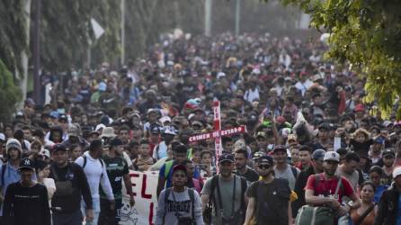 Alrededor de 5.000 migrantes partieron este domingo de la ciudad fronteriza de Tapachula, en el sureño estado de Chiapas, en un “viacrucis” migratorio con destino a la Ciudad de México, teniendo como primer punto de llegada en la capital la Basílica de Guadalupe.