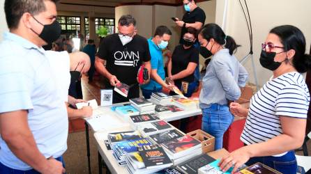 60 escritores participan en el encuentro literario. Los respaldan ocho importantes editoriales de Honduras y El Salvador.