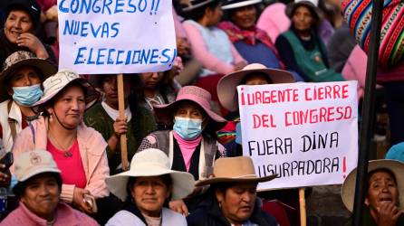 El adelanto de elecciones es una de las exigencias de las masivas protestas en Perú.