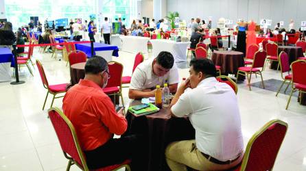 En octubre de 2022 se llevó a cabo un encuentro de negocios donde las empresas expusieron sus productos. Foto. Melvin Cubas.