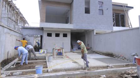 <b>La vivienda para clase media tiene un techo de L2,5 millones y tasa de L16,632.56.</b>