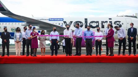 Bukele celebró el lanzamiento de la nueva aerolínea nacional que lucirá con orgullo la bandera de El Salvador.