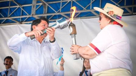 <b>La designada Doris Gutiérrez entregó la antorcha en Nicaragua.</b>