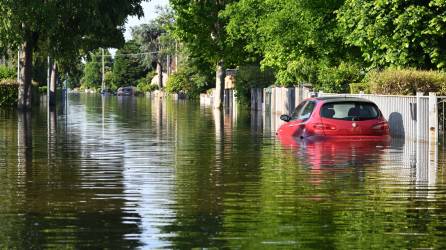 Miles de personas fueron evacuadas en Italia por las inundaciones que dejaron al menos 19 muertos.