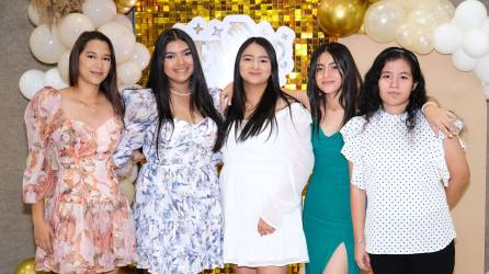 Los seniors del Instituto Tecnológico de Excelencia Educativa (ITEE) celebraron un amistoso desayuno, en donde el buen ánimo predominó hasta el mediodía. Fotografías, exquisita comida y divertidas pláticas fueron parte de una jornada matutina que significan la previa de una graduación que está próxima. Un total de 114 futuros universitarios serán parte de la promoción 2023.