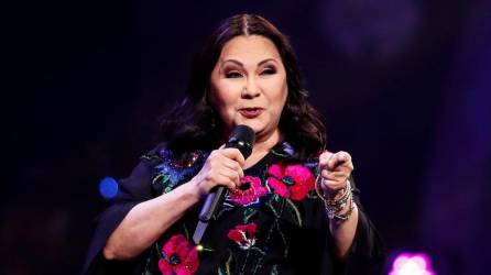 Conocida como “La diva de América”, Ana Gabriel lleva más de cuatro décadas de trayectoria musical y es autora de éxitos como “Quién como tú”, “Luna” y “Obsesión”.