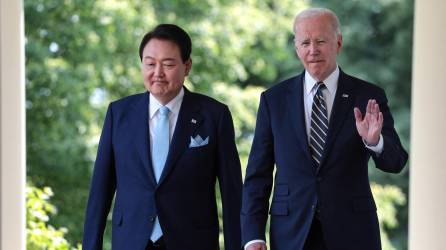 Biden junto al presidente de Corea del Sur, Yoon Suk-yeol, durante una visita de Estado.
