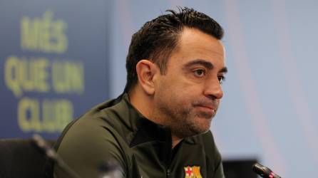 Xavi Hernández se pronunció en conferencia de prensa sobre las renovaciones y fichajes del Barcelona.