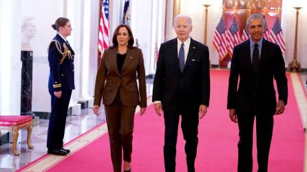 La vicepresidenta Kamala Harris acompañó a Biden y Obama en un almuerzo privado en la Casa Blanca.