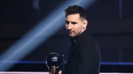 Lionel Messi recibió el premio ‘The Best’ al mejor futbolista de 2022 en una gala organizada por la FIFA en París.