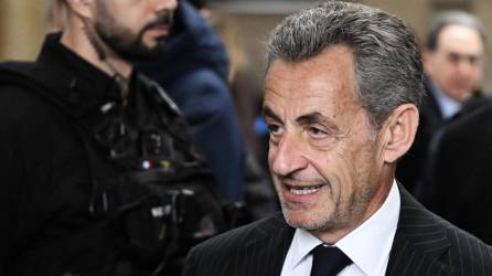 Sarkozy, el primer expresidente francés condenado a una pena de prisión, anunció que apelará el fallo.